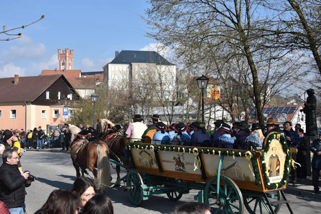 Impressionen vom Leonhardi-Ritt in Furth im Wald