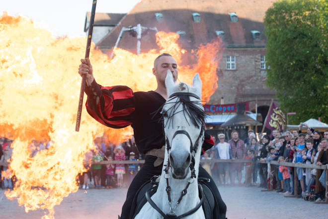 Impressionen vom Oster-Ritterfest auf der Zitadelle in Berlin-Spandau