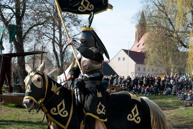 Impressionen vom Oster-Spectaculum auf der Burg in Storkow (Mark)