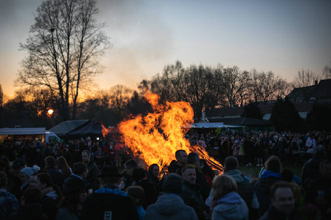 Impressionen vom Osterfeuer in Taucha