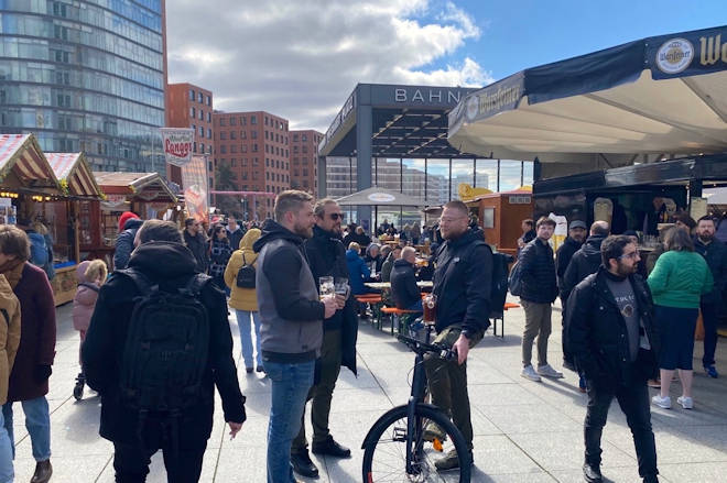 Impressionen vom Ostermarkt auf dem Potsdamer Platz in Berlin