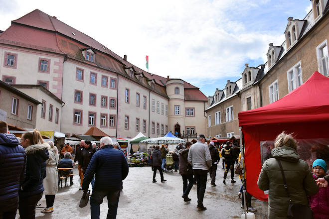 Impressionen vom Ostermarkt auf Schloss Wolkenburg in Limbach-Oberfrohna