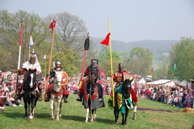 Impressionen vom Osterspektakel auf der Loreley bei Sankt Goarshausen