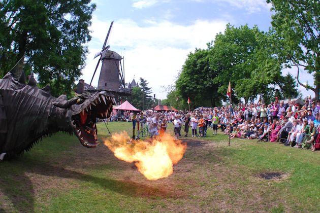 Impressionen vom Osterspektakel vor der Hohensyburg in Dortmund-Syburg